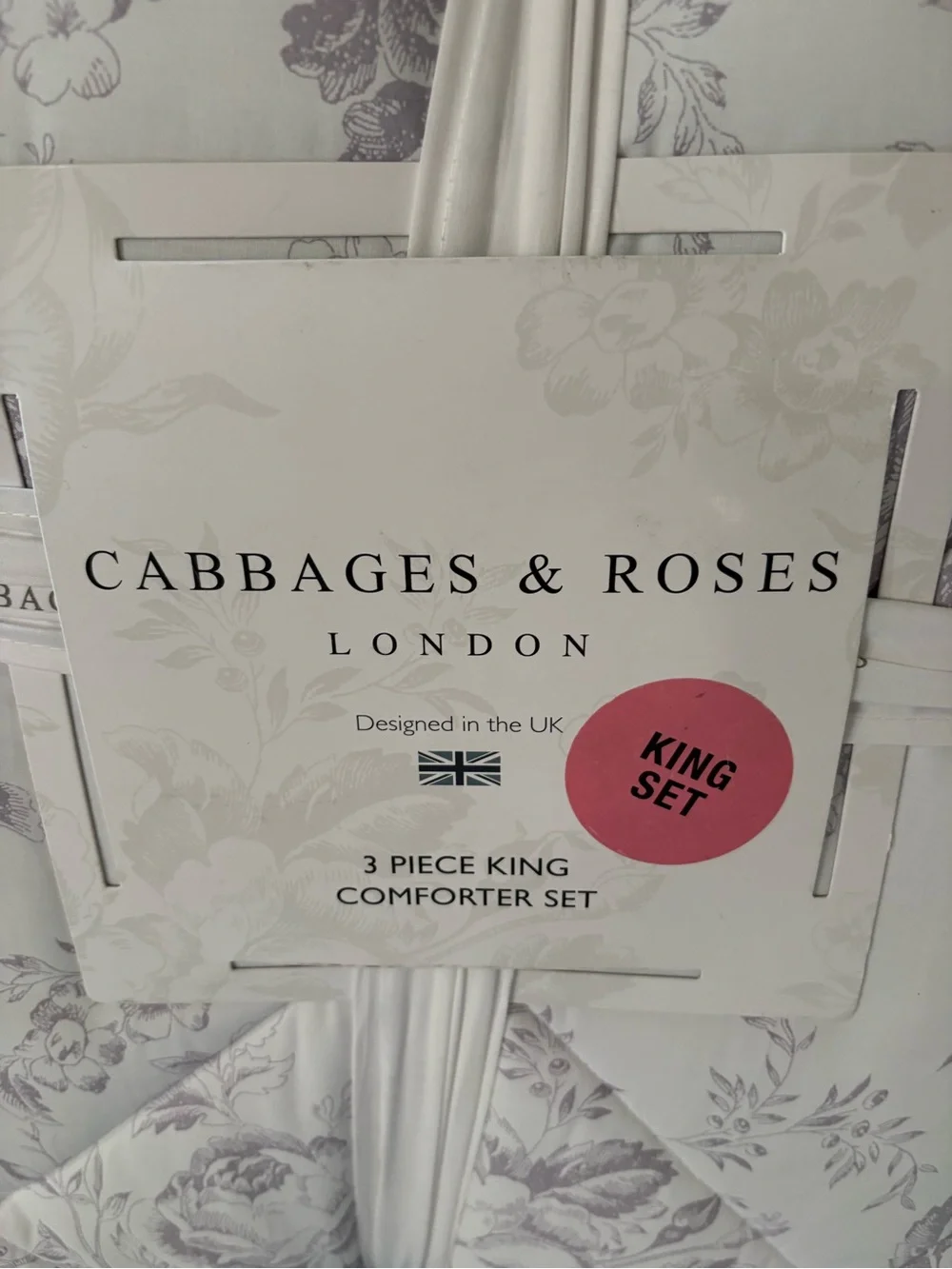 New in package-Cabbages & Roses London King Comforter Set -Paris Rose Lavender